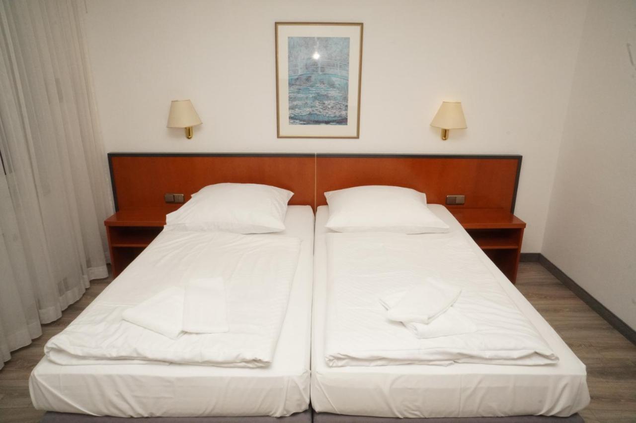 Hotel Birkenwerder Ngoại thất bức ảnh